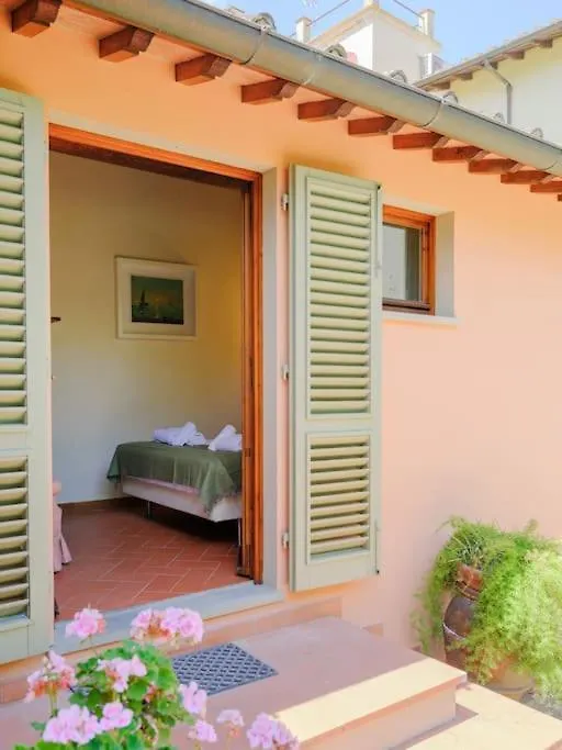 Stalla - Villa With Garden In The Historic Center Florence