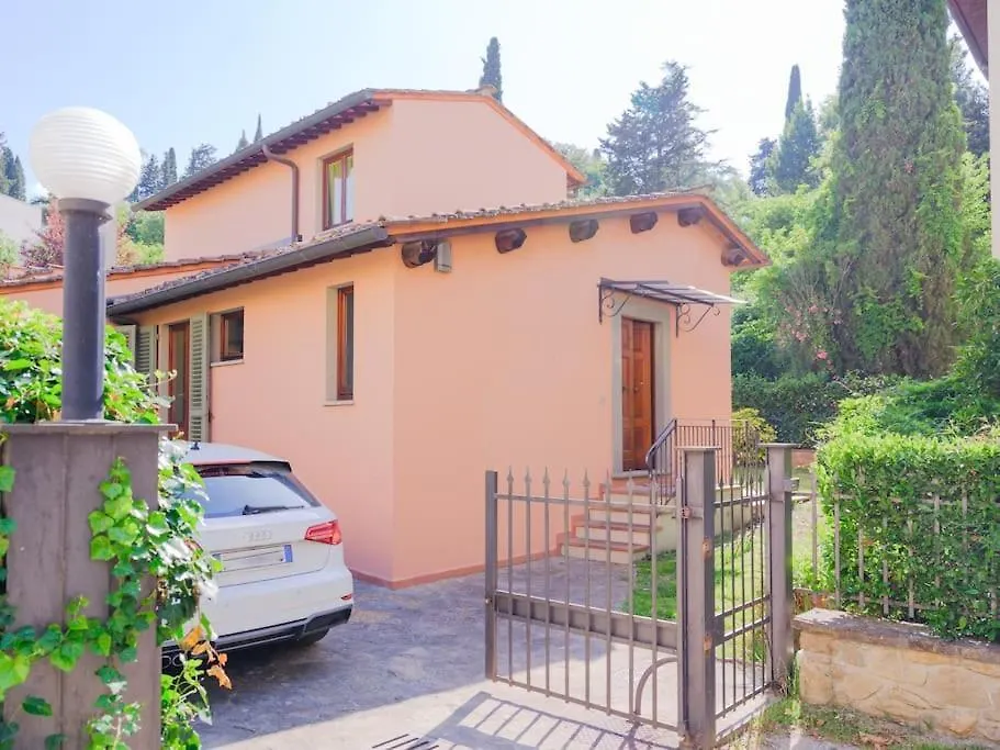 Stalla - Villa With Garden In The Historic Center Florence